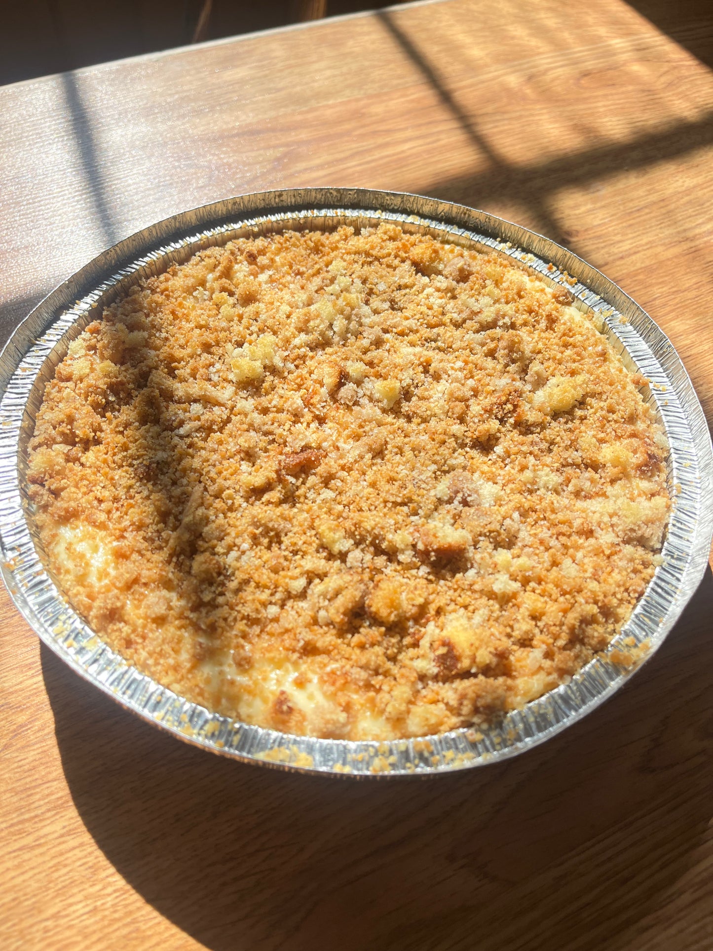 Oatmeal Crumble Cheesecake (8in)